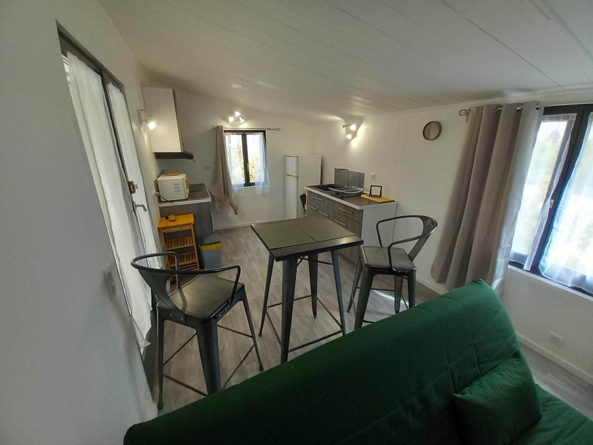 Mobilhome A Deux Pas Du Circuit Du Castellet Avec Terrasse Vue Mer Le Castellet  Esterno foto